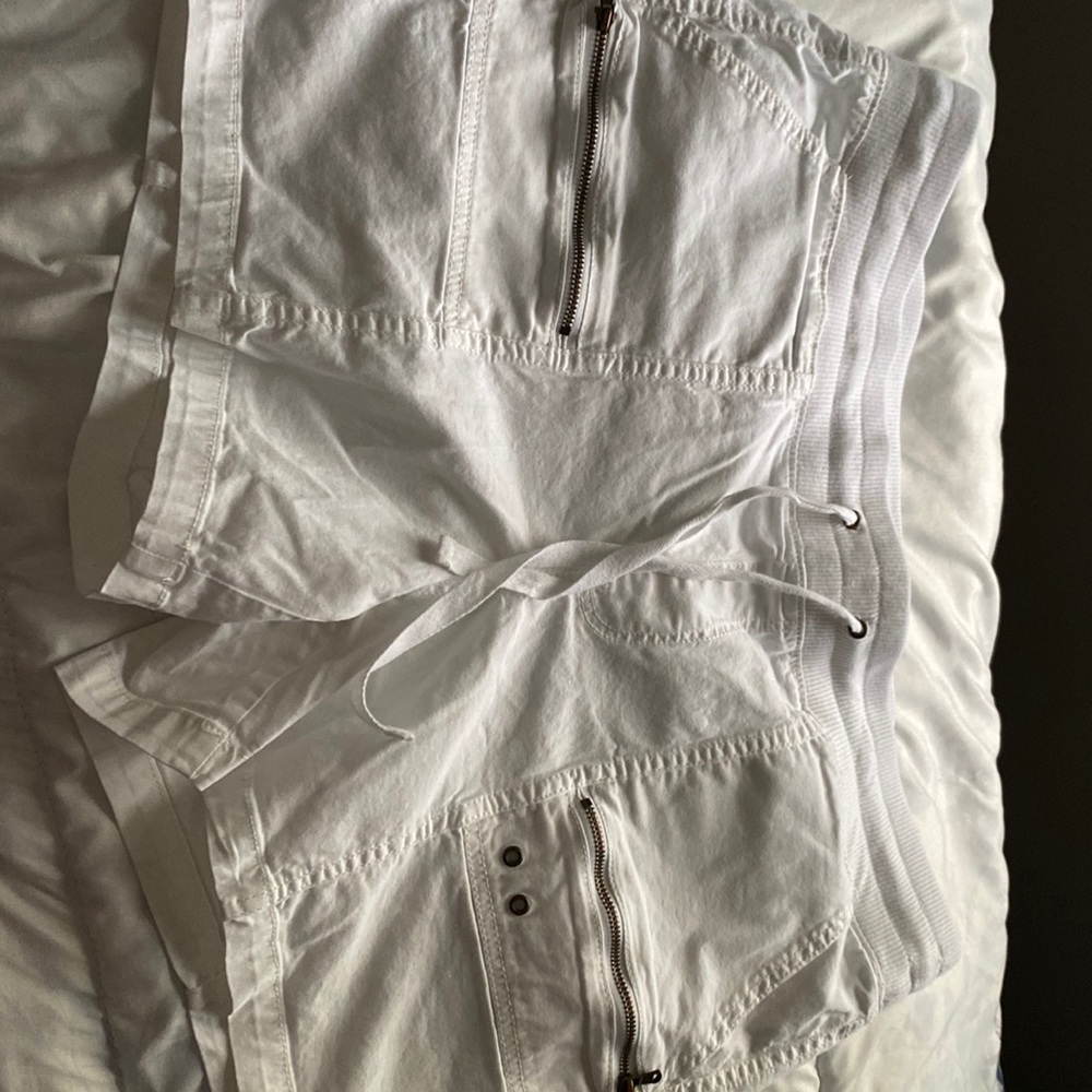 Women’s Shorts!!